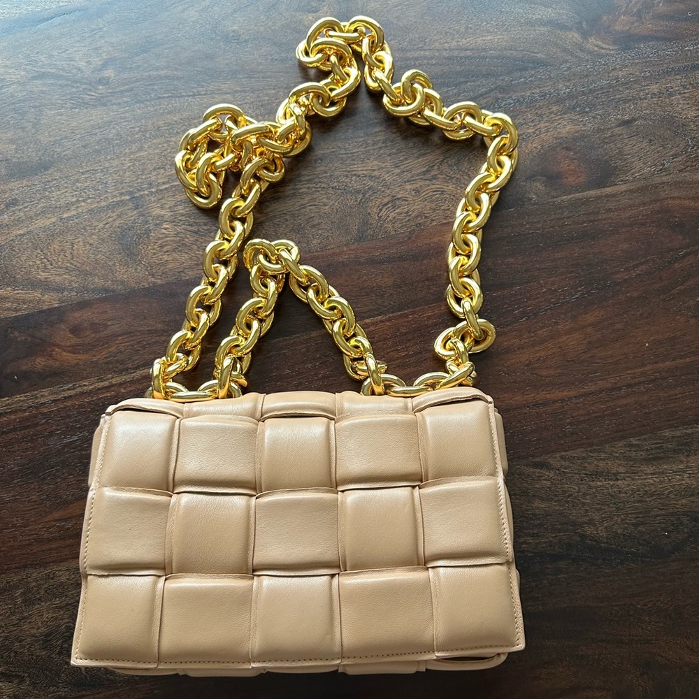 Bottega Veneta chain cassette